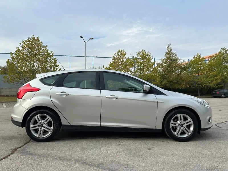 Ford Focus 1.6i 125к.с. Автоматик Image 5